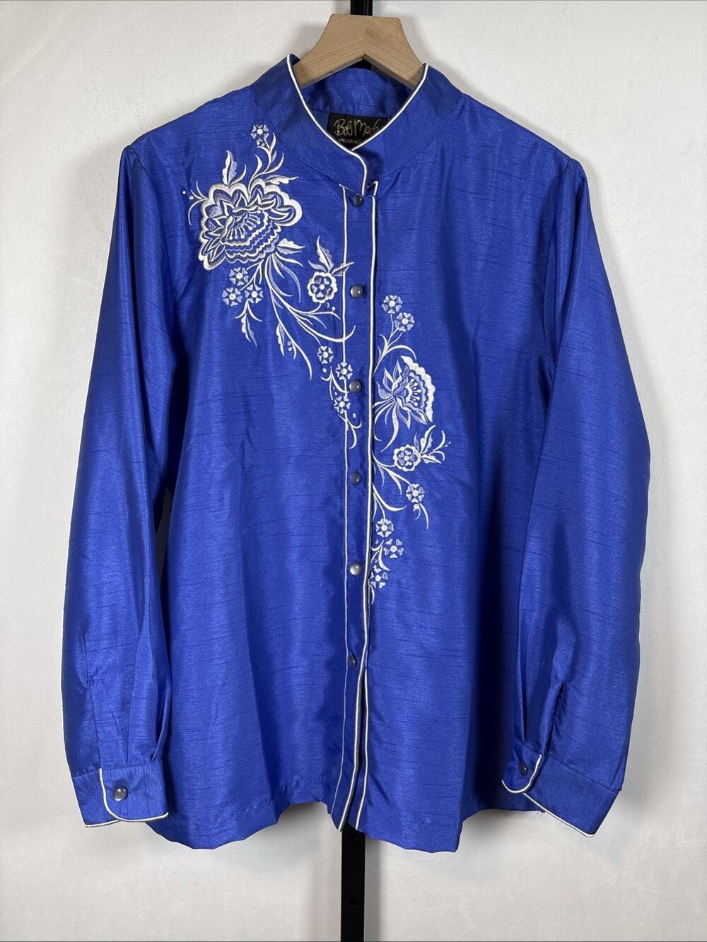 Bob Mackie Wearable Art Embroidered Button Up Shirt Large Blue Mandarin Collar